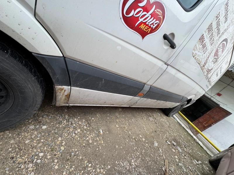 VW Crafter 2.5 TDI, снимка 3 - Бусове и автобуси - 52617692