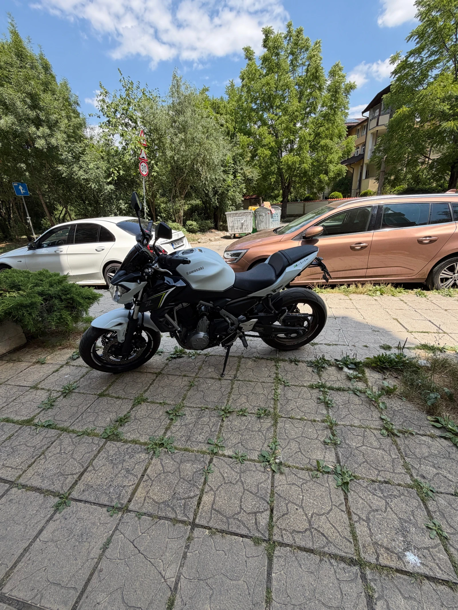 Kawasaki Z 650 A2, снимка 4 - Мотоциклети и мототехника - 55322554
