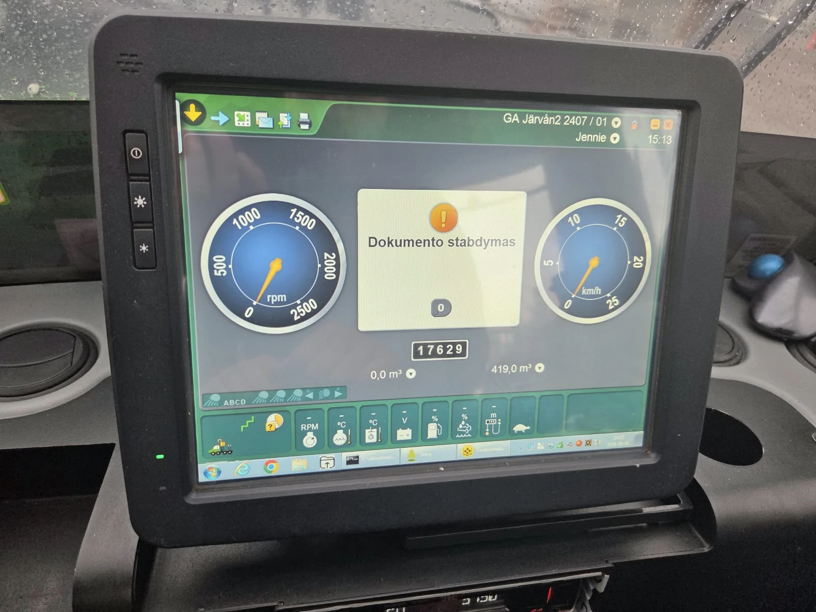 Специализирани машини Машини за дърводобив John Deere 1510G, снимка 16 - Селскостопанска техника - 55902873