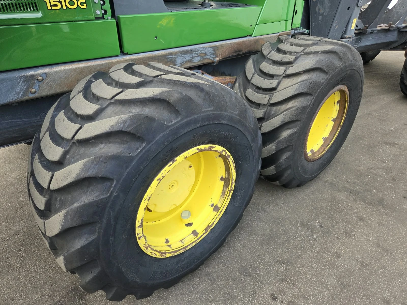 Специализирани машини Машини за дърводобив John Deere 1510G, снимка 10 - Селскостопанска техника - 55902873