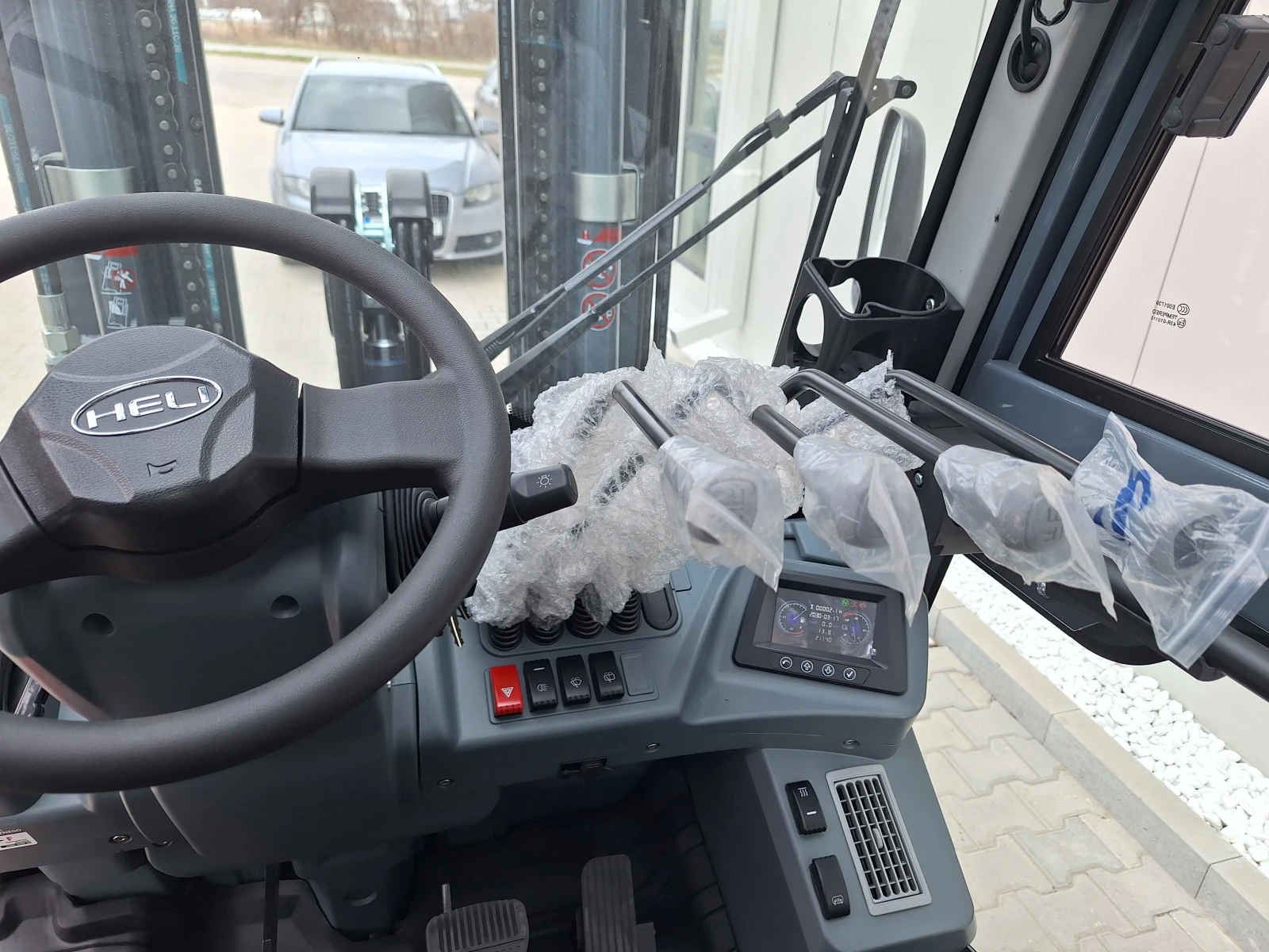 ������� HELI CPYD25 (���) - 4700 mm | Mobile.bg � ����������� 9