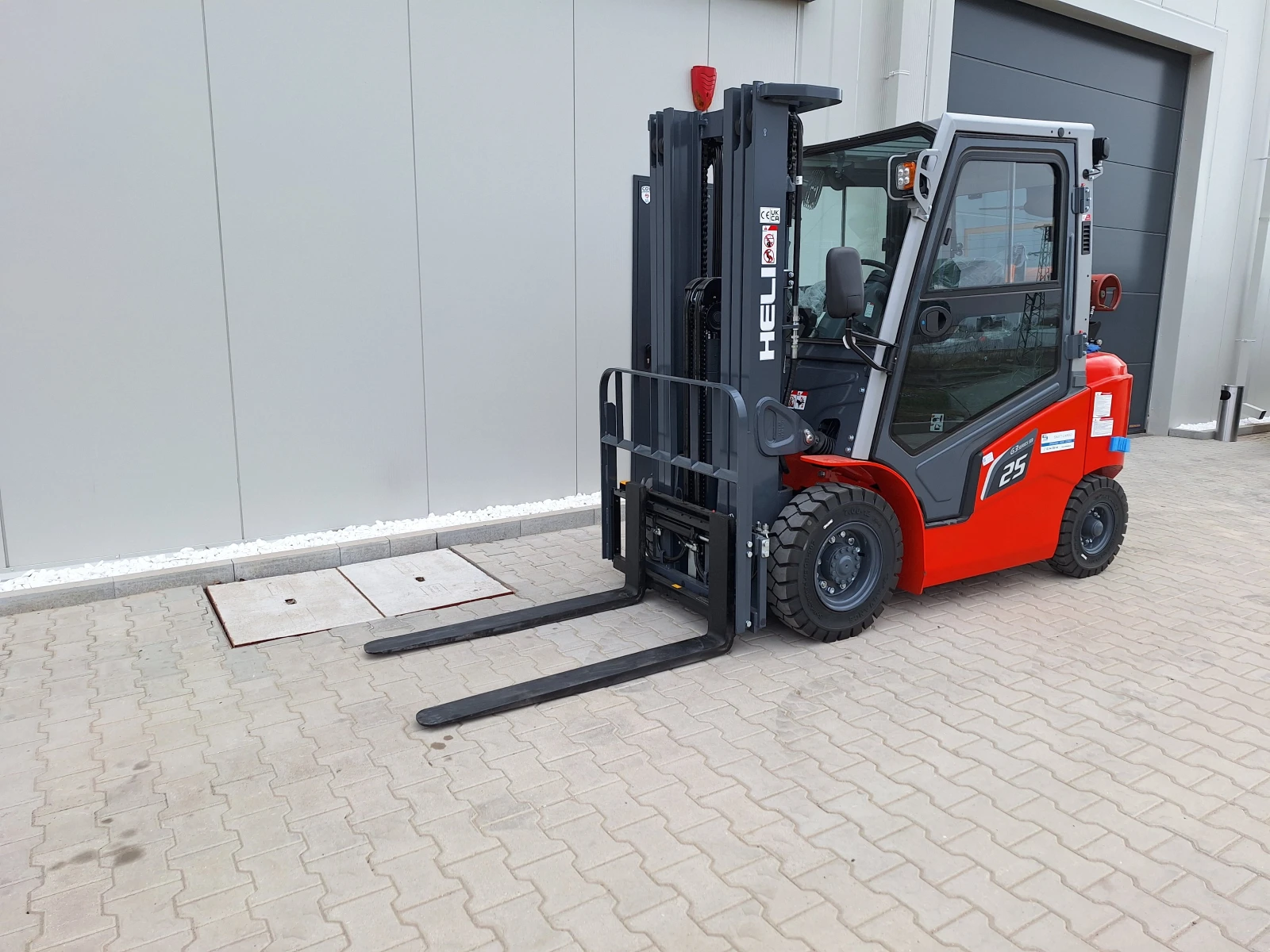 ������� HELI CPYD25 (���) - 4700 mm | Mobile.bg � ����������� 2