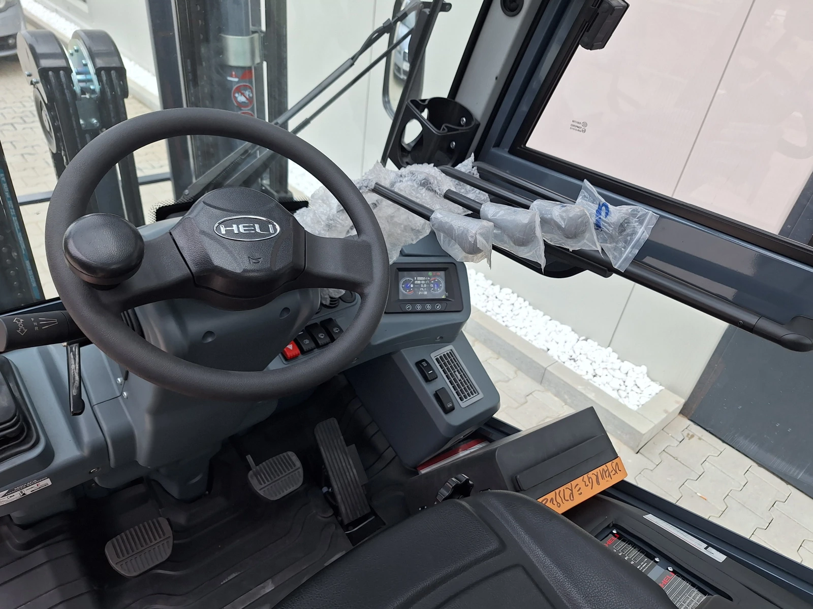 ������� HELI CPYD25 (���) - 4700 mm | Mobile.bg � ����������� 8