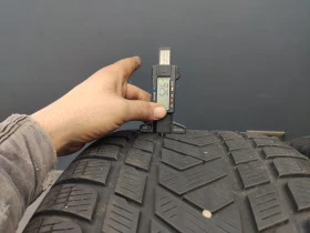 Гуми Зимни 275/45R19, снимка 4