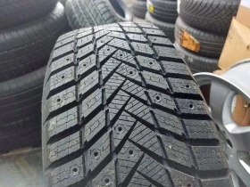 Гуми Зимни 215/60R16, снимка 1 - Гуми и джанти - 39148373