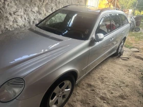 Mercedes-Benz 220, снимка 3