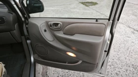 Chrysler Voyager 2.5 crd, снимка 16