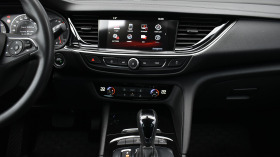Opel Insignia Sports Tourer 2.0d Innovation Automatic, снимка 12 - Автомобили и джипове - 42653745