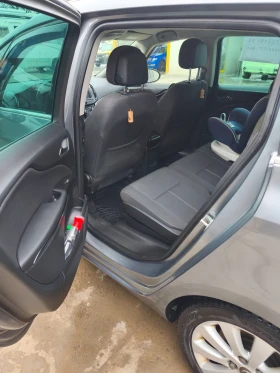 Opel Zafira Toarer - 12300 € / 24056.71 лв. - 60626028 2