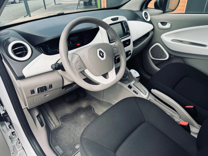 Renault Zoe 41 KW//Z.E 40 Electric&#60;17000km&#62;, снимка 10 - Автомобили и джипове - 37904249