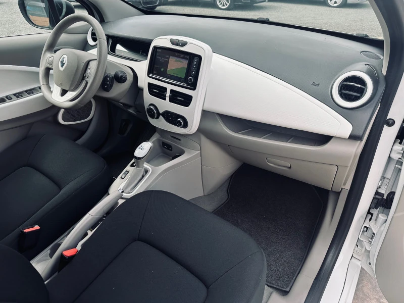 Renault Zoe 41 KW//Z.E 40 Electric&#60;17000km&#62;, снимка 16 - Автомобили и джипове - 37904249