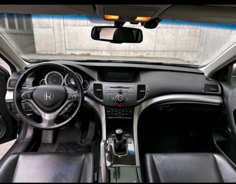 Honda Accord 2.4 EXECUTIVE + , снимка 9 - Автомобили и джипове - 45302629
