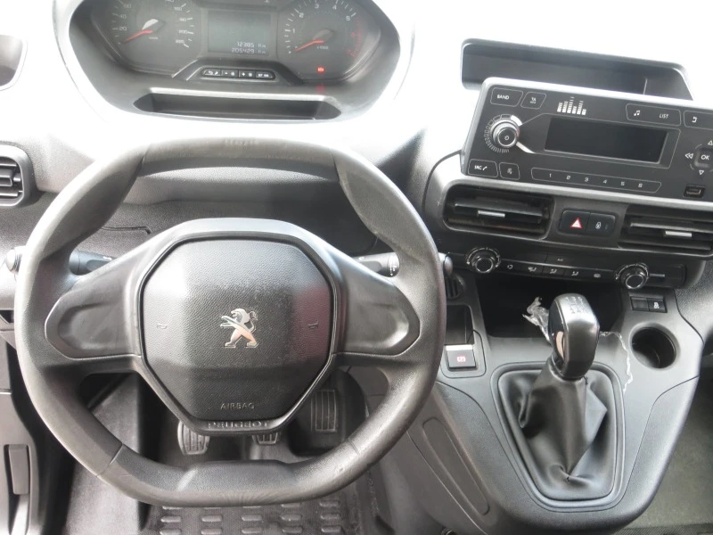 Peugeot Partner 1.5 HDI E6D, снимка 8 - Автомобили и джипове - 46040561