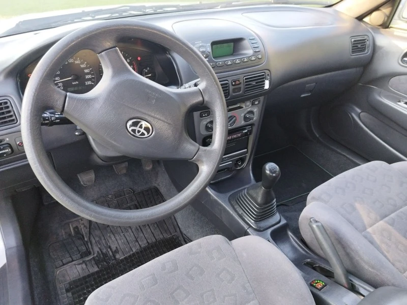 Toyota Corolla, снимка 3 - Автомобили и джипове - 47456630