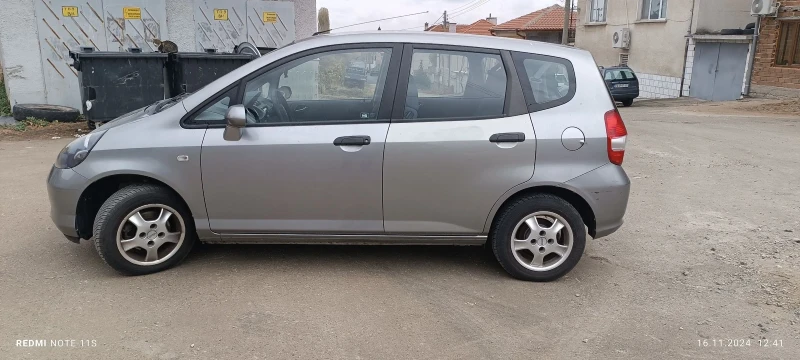 Honda Jazz, снимка 3 - Автомобили и джипове - 47992217