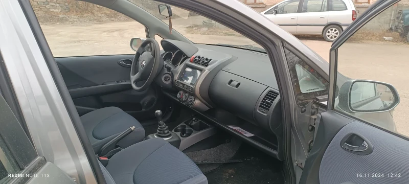 Honda Jazz, снимка 6 - Автомобили и джипове - 47992217