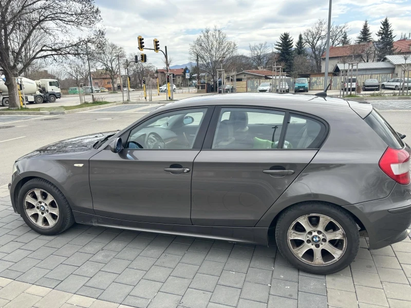 BMW 118 i, снимка 2 - Автомобили и джипове - 48045614