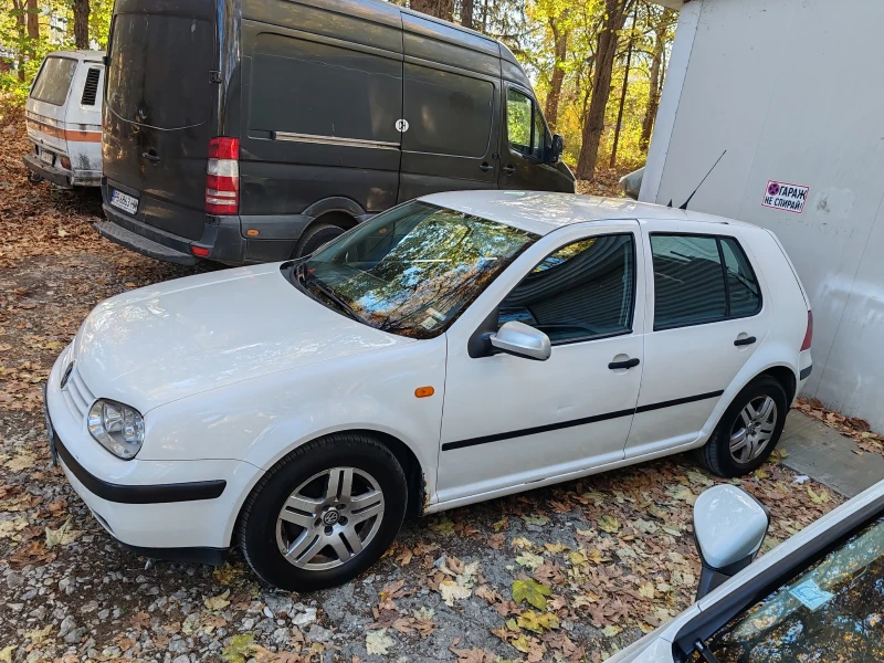 VW Golf, снимка 2 - Автомобили и джипове - 48082276