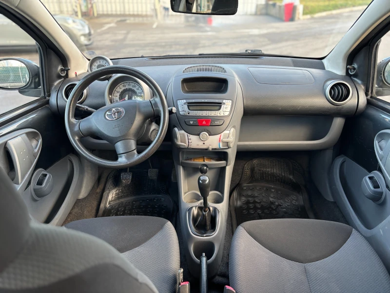 Toyota Aygo 1.0i LPG, снимка 9 - Автомобили и джипове - 48332694