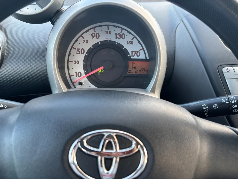 Toyota Aygo 1.0i LPG, снимка 13 - Автомобили и джипове - 48332694