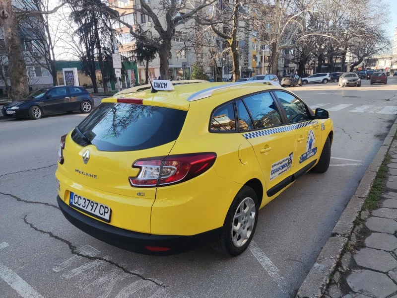 Renault Megane, снимка 3 - Автомобили и джипове - 48505602