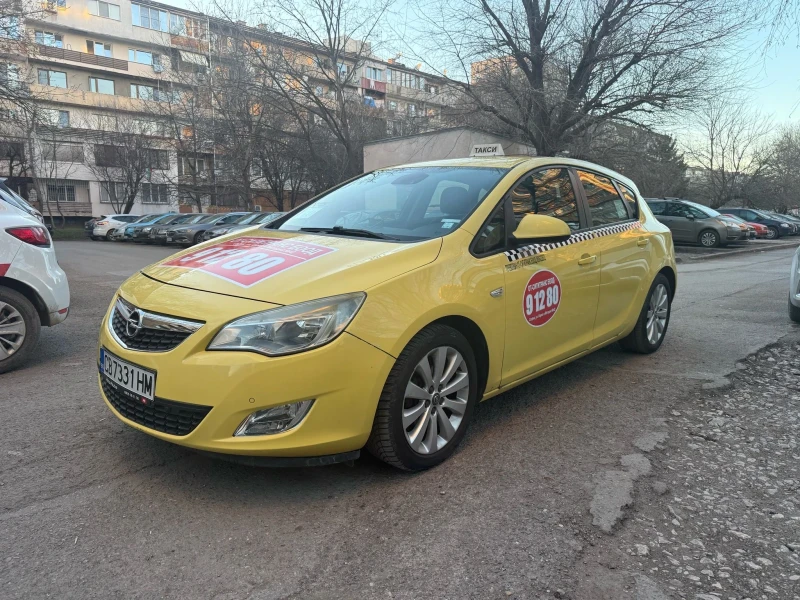 Opel Astra Benzin/Gas, снимка 1 - Автомобили и джипове - 49409543