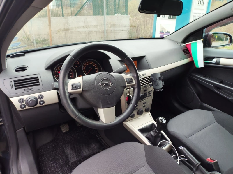Opel Astra -, снимка 4 - Автомобили и джипове - 52530390