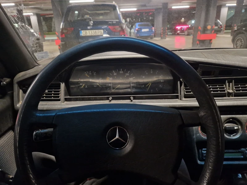 Mercedes-Benz 190, снимка 7 - Автомобили и джипове - 52684279