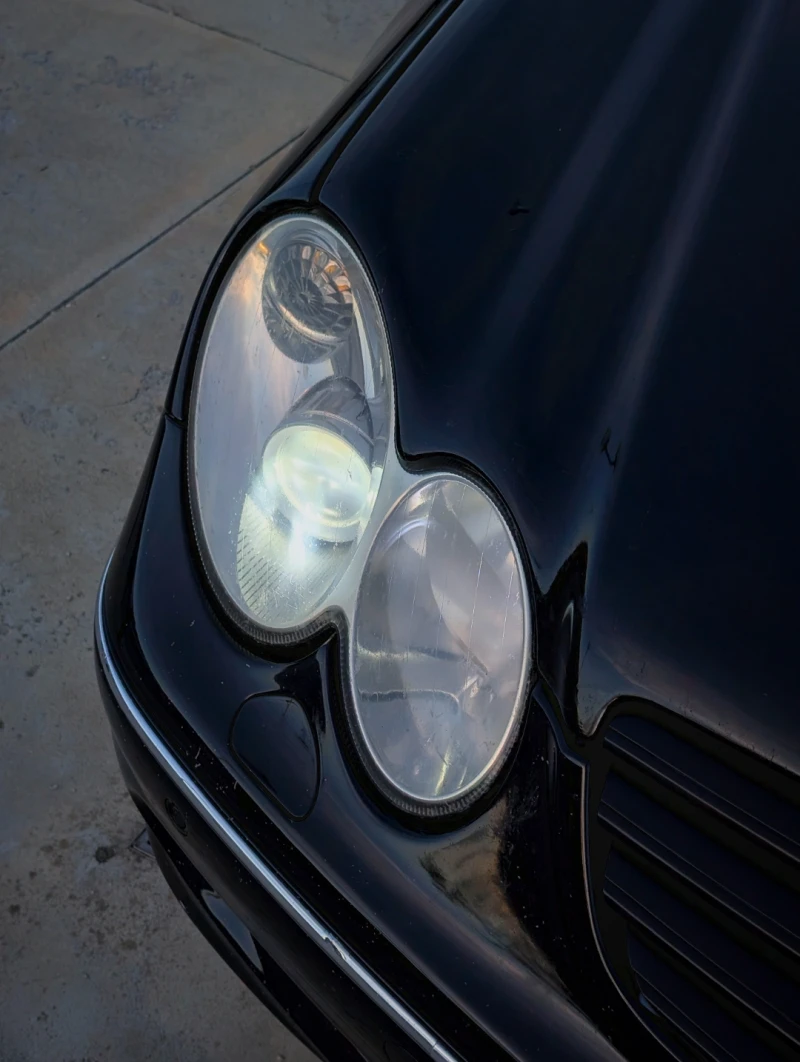 Mercedes-Benz CLK 320 , снимка 3 - Автомобили и джипове - 52238987