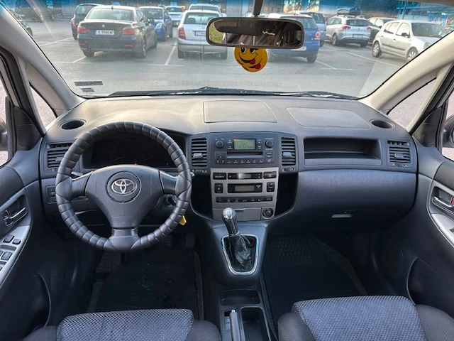 Toyota Corolla verso, снимка 10 - Автомобили и джипове - 49065028