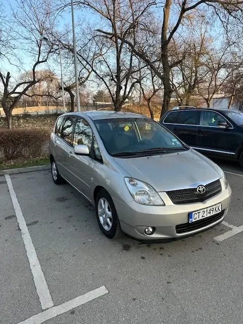 Toyota Corolla verso, снимка 3 - Автомобили и джипове - 49065028