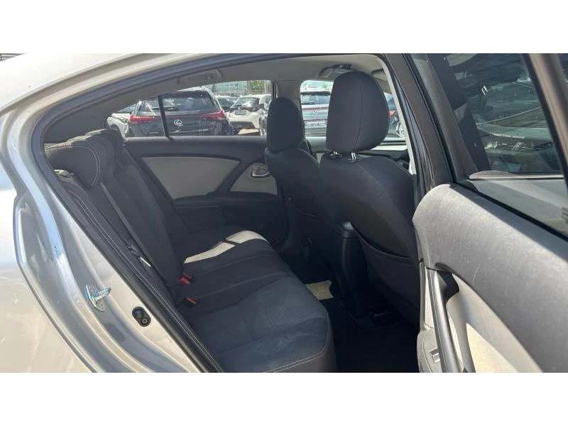 Toyota Avensis SDN 1.6D 6MT EXECUTIVE, снимка 7 - Автомобили и джипове - 55171568