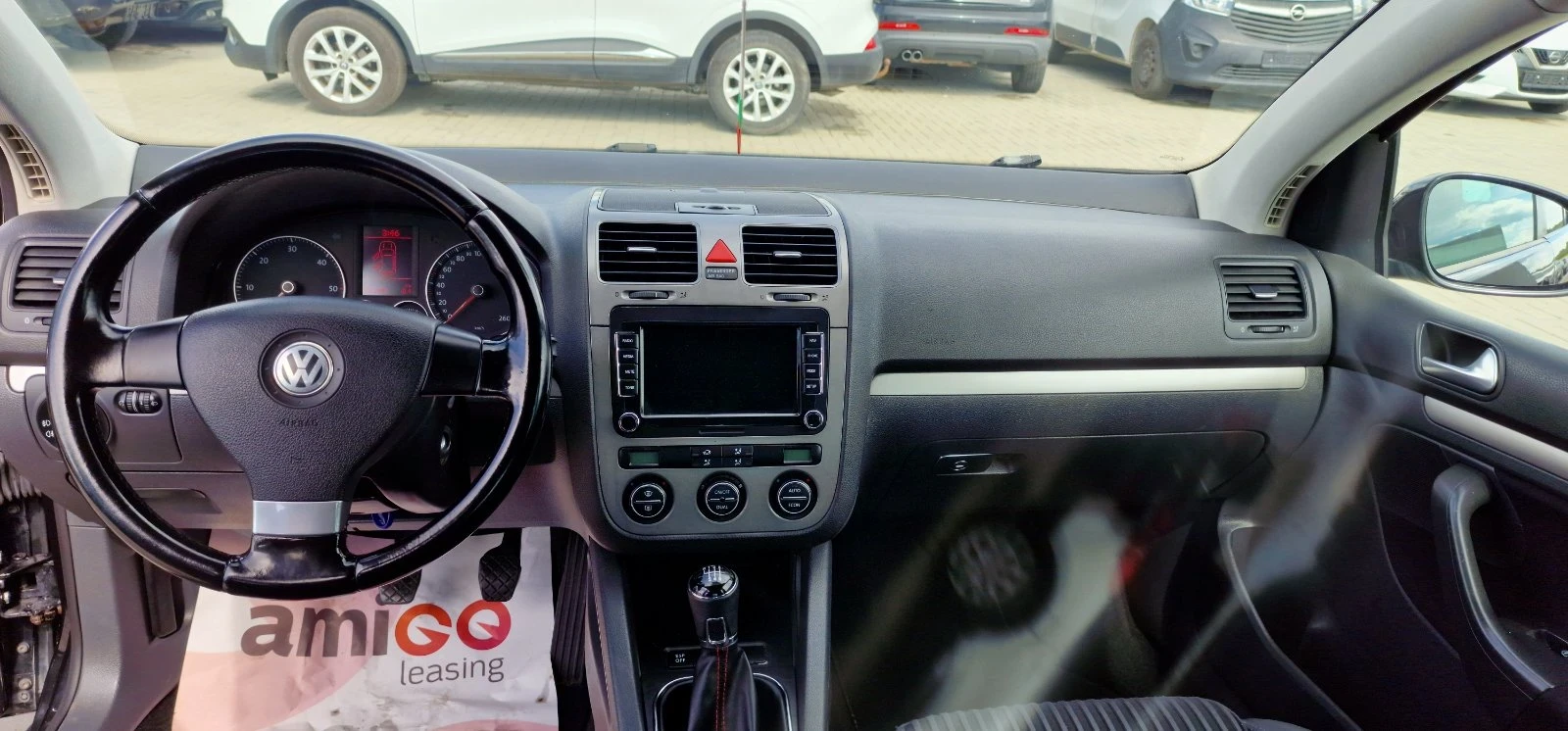 VW Golf 1.9 TDI 6 Ск. - изображение 8