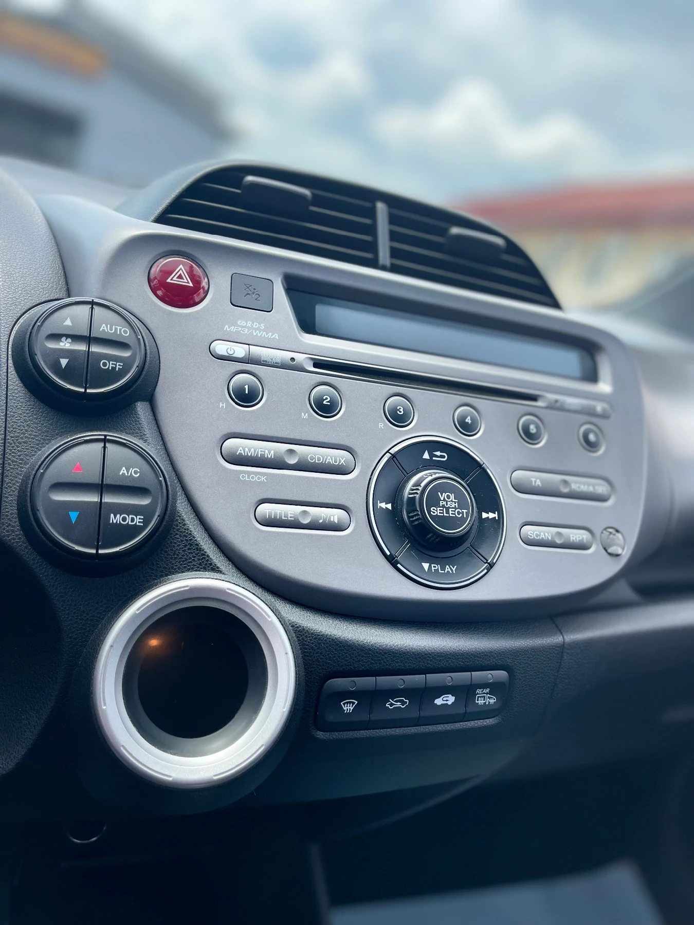 Honda Jazz  - изображение 9