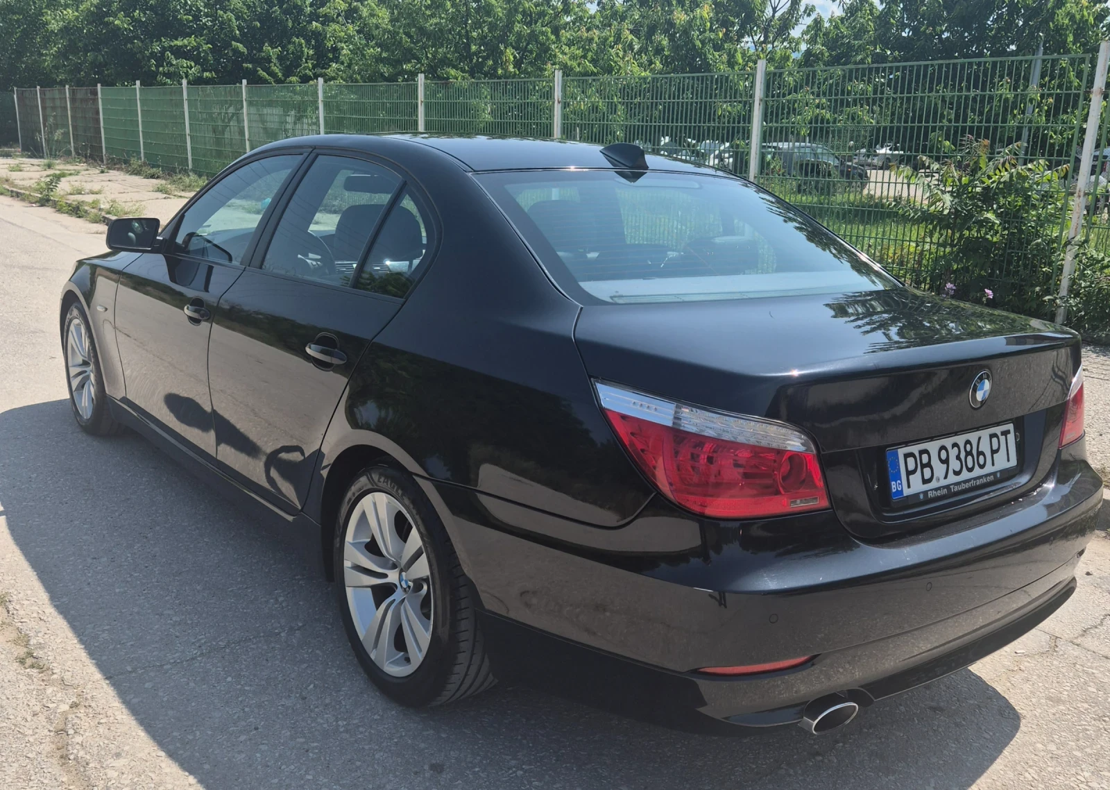 BMW 520  - изображение 6