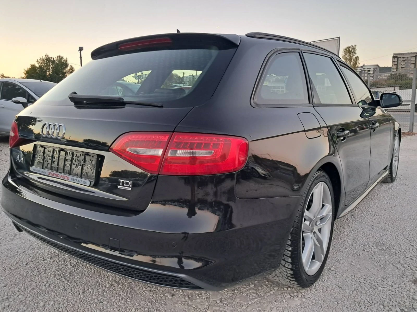Audi A4 2.0TDI S-LINE - изображение 5