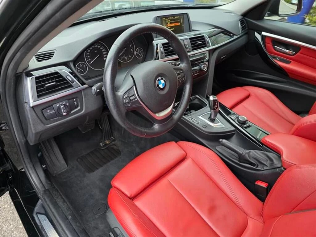 BMW 320 * xDrive Sedan * CARFAX * ���� �� �� | Mobile.bg � ����������� 10