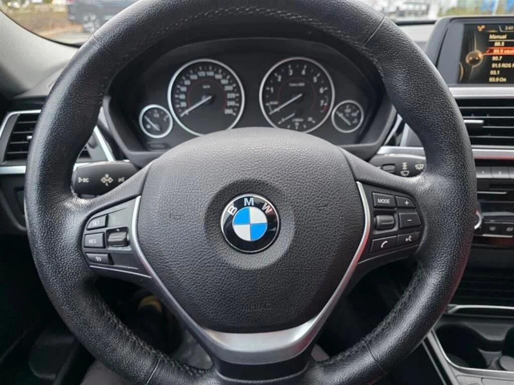 BMW 320 * xDrive Sedan * CARFAX * ���� �� �� | Mobile.bg � ����������� 11