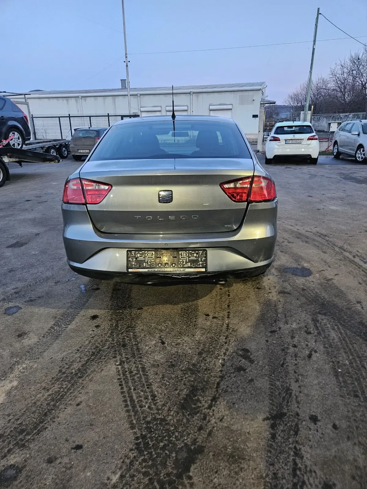 Seat Toledo 1.6tdi - изображение 4