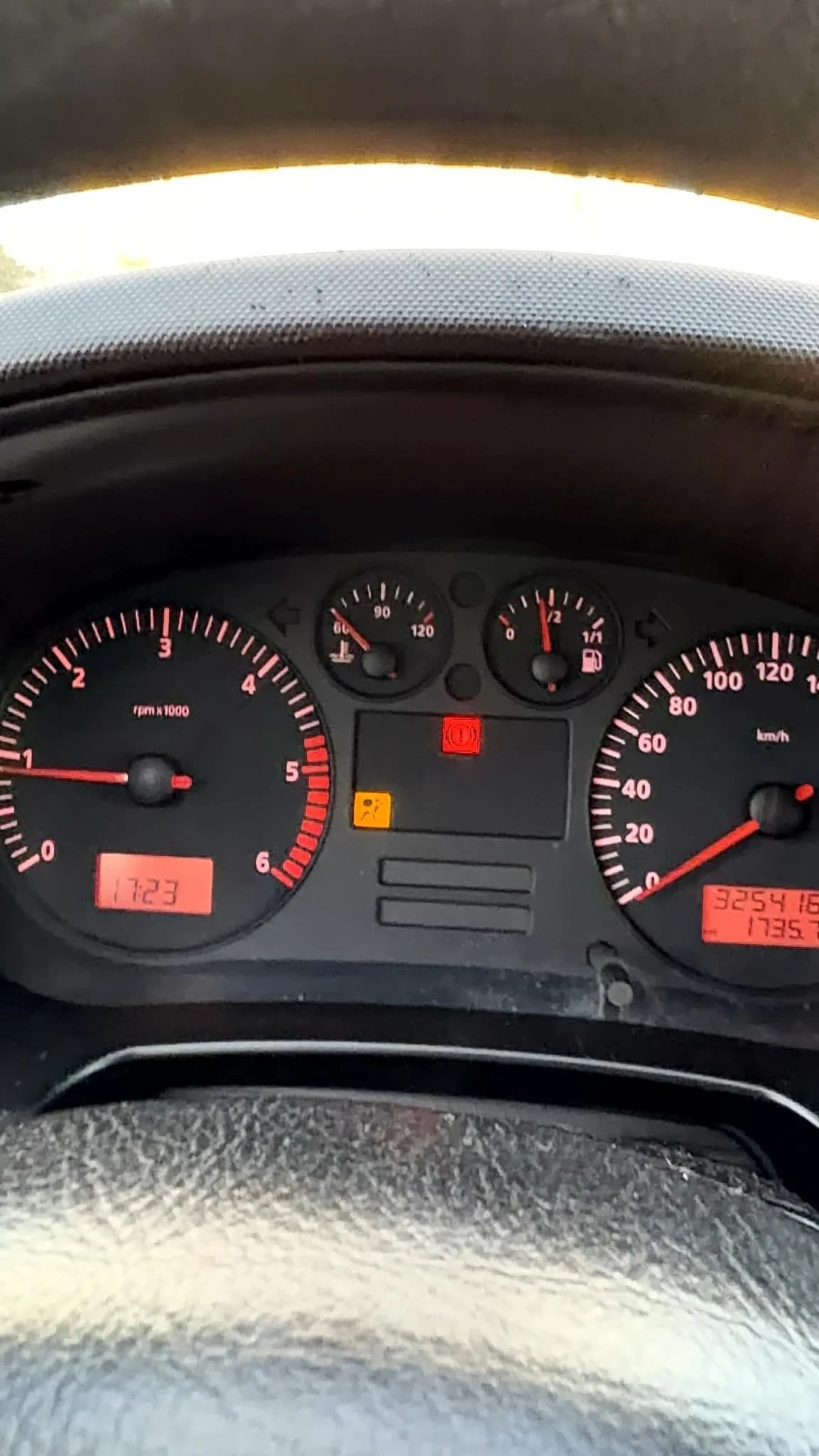 Seat Leon 1.9 tdi 110hp. - изображение 5