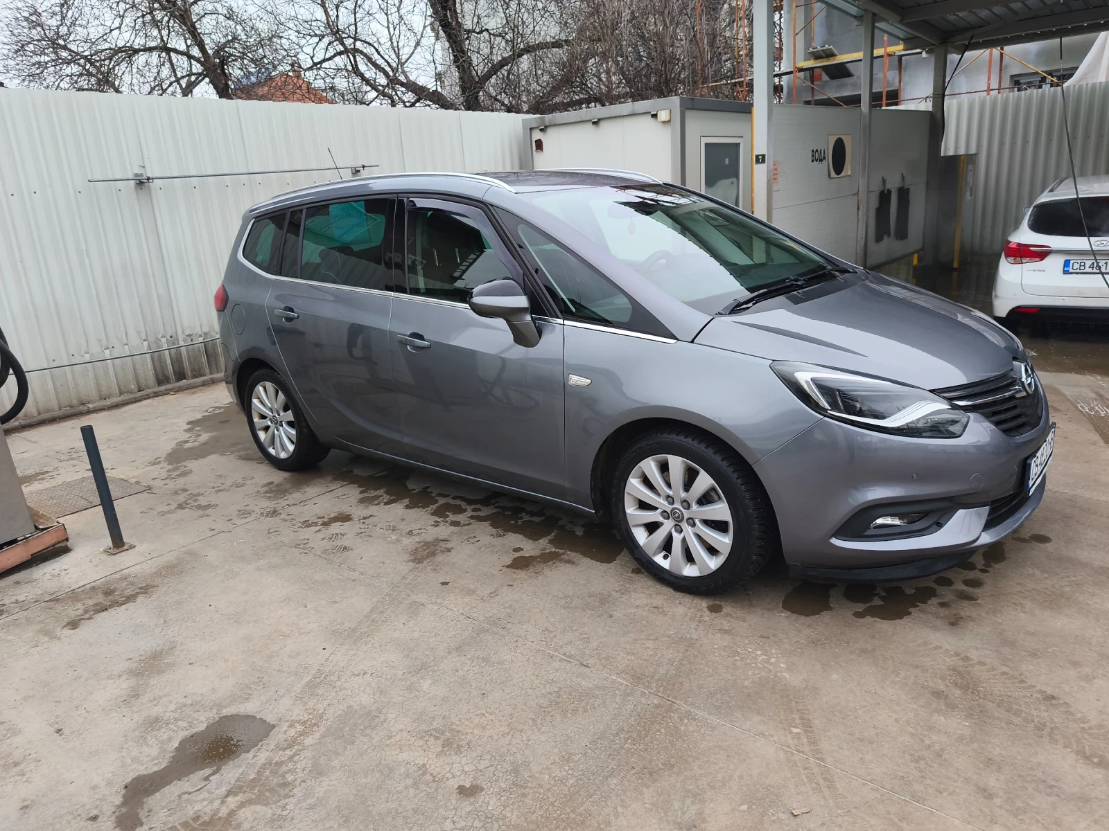 Opel Zafira Toarer - изображение 6