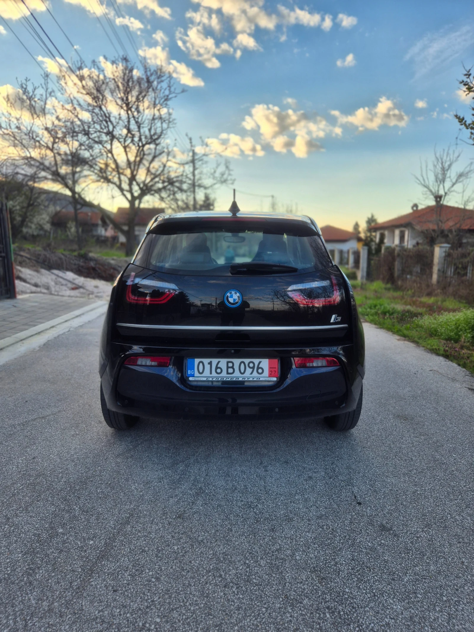 BMW i3 120Ah/42.2Kwh/, снимка 6 - Автомобили и джипове - 54143684
