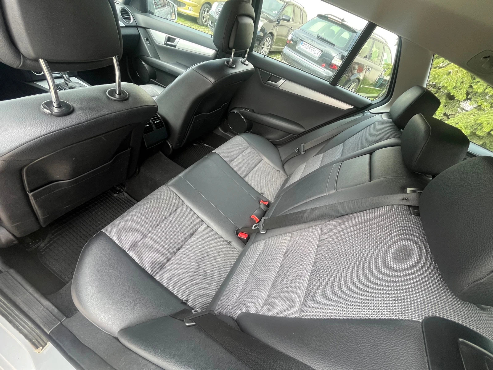 Mercedes-Benz C 250 CDI/avtomat/avantgarde/, снимка 10 - Автомобили и джипове - 54156167