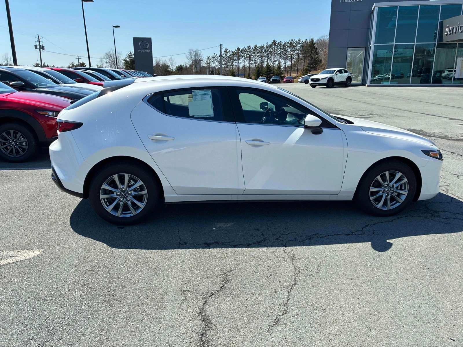 Mazda 3 Sport GX * * CARFAX * * АВТО КРЕДИТ * * , снимка 4 - Автомобили и джипове - 54169485