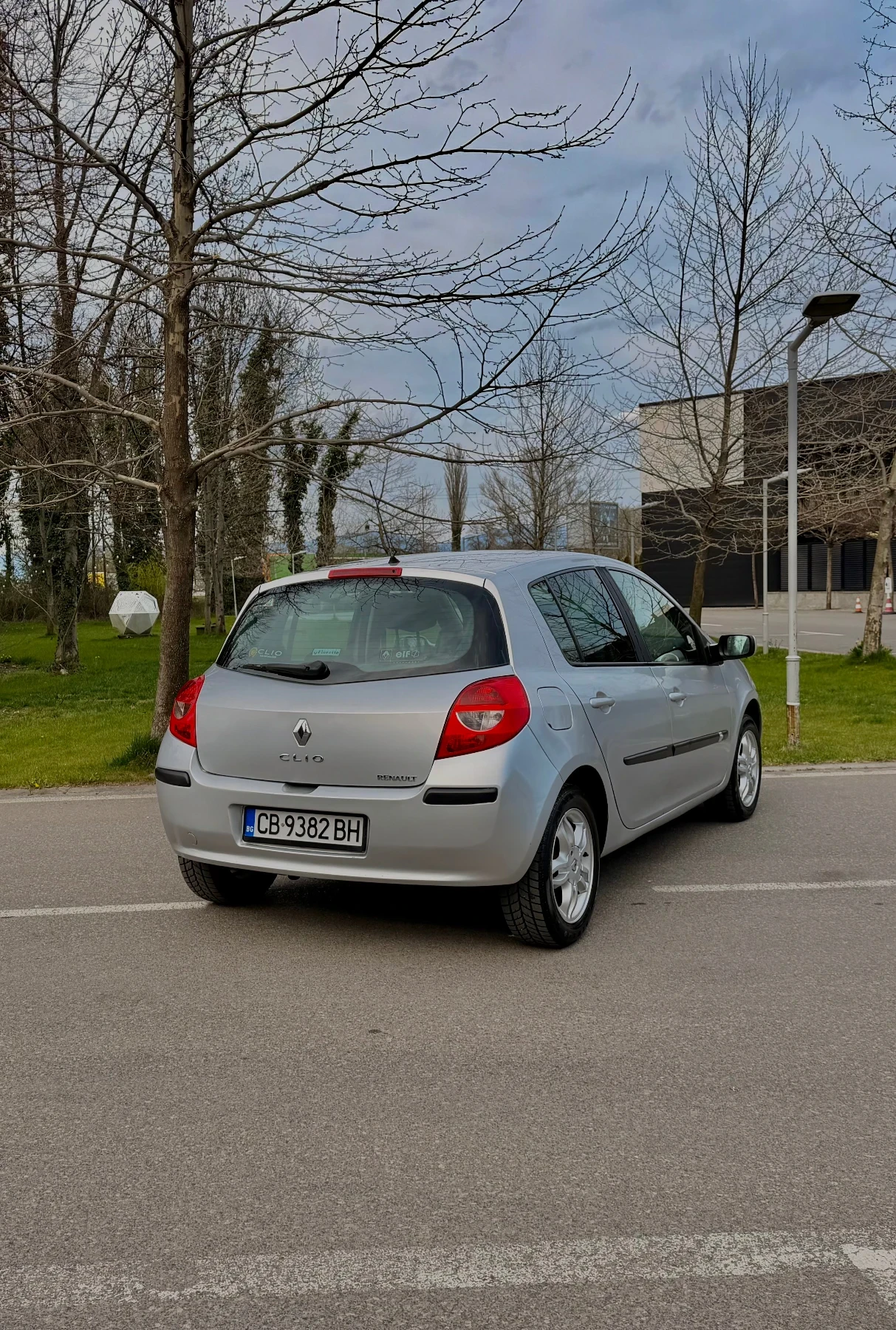 Renault Clio LPG , снимка 3 - Автомобили и джипове - 54175707