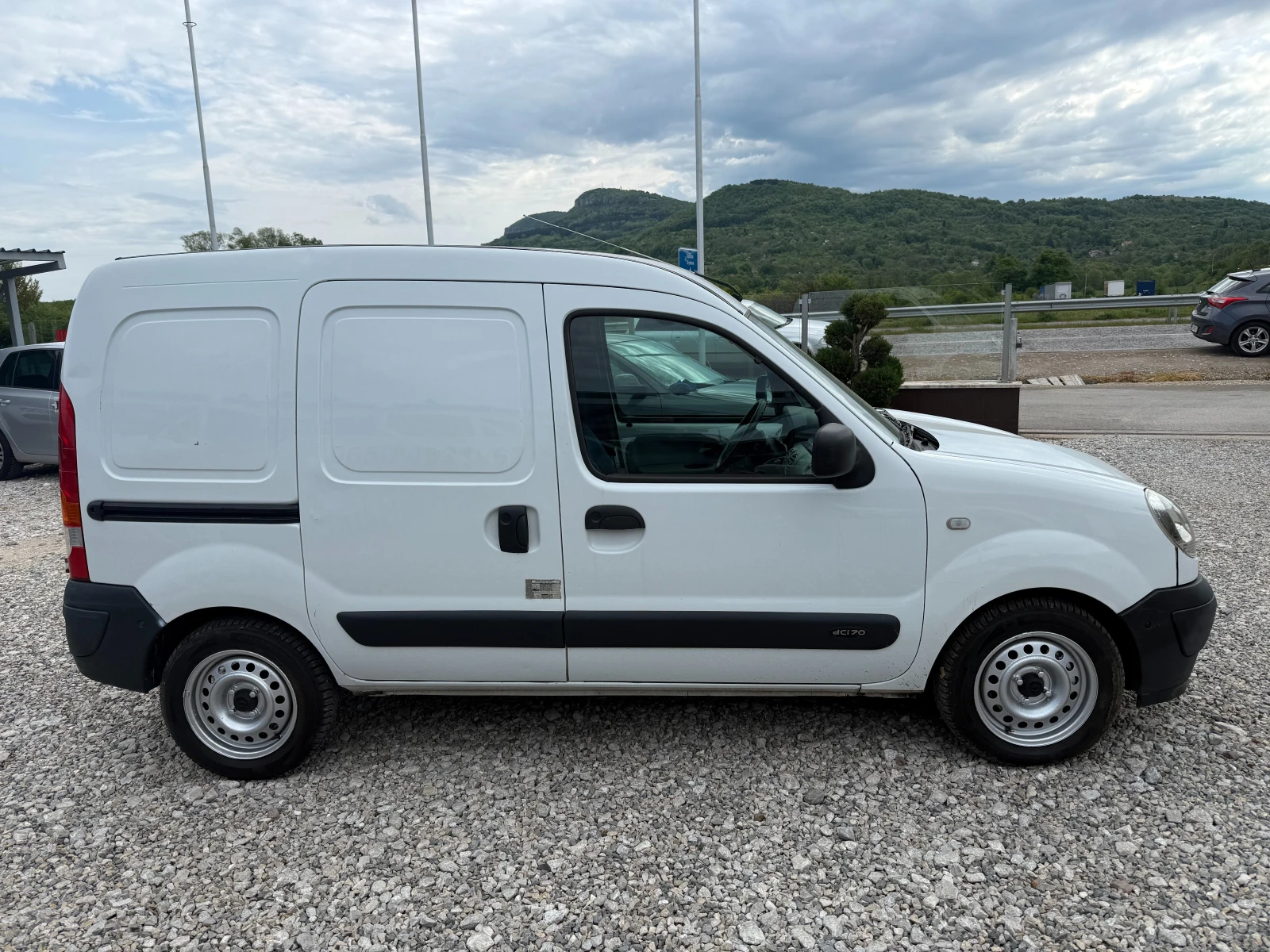 Renault Kangoo 1, 5 DCI КЛИМАТИК !! НОВ ВНОС !!!, снимка 2 - Автомобили и джипове - 54373941