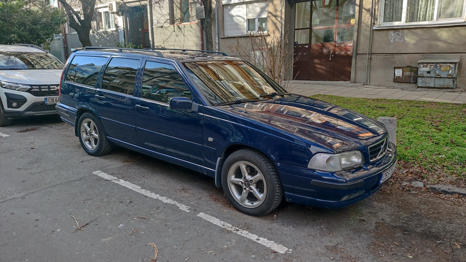 Volvo V70 2.5T | Mobile.bg � ����������� 12