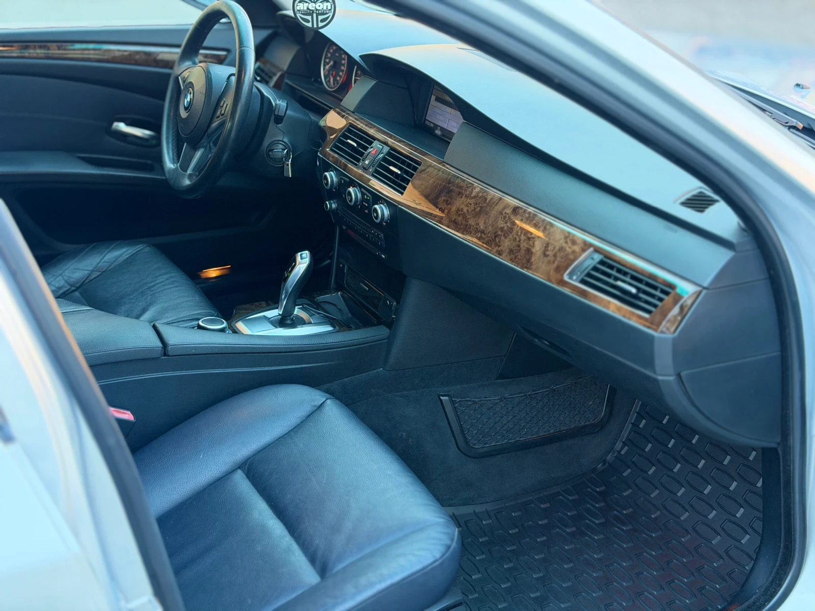 BMW 530 XD * FACELIFT* , снимка 11 - Автомобили и джипове - 55962703