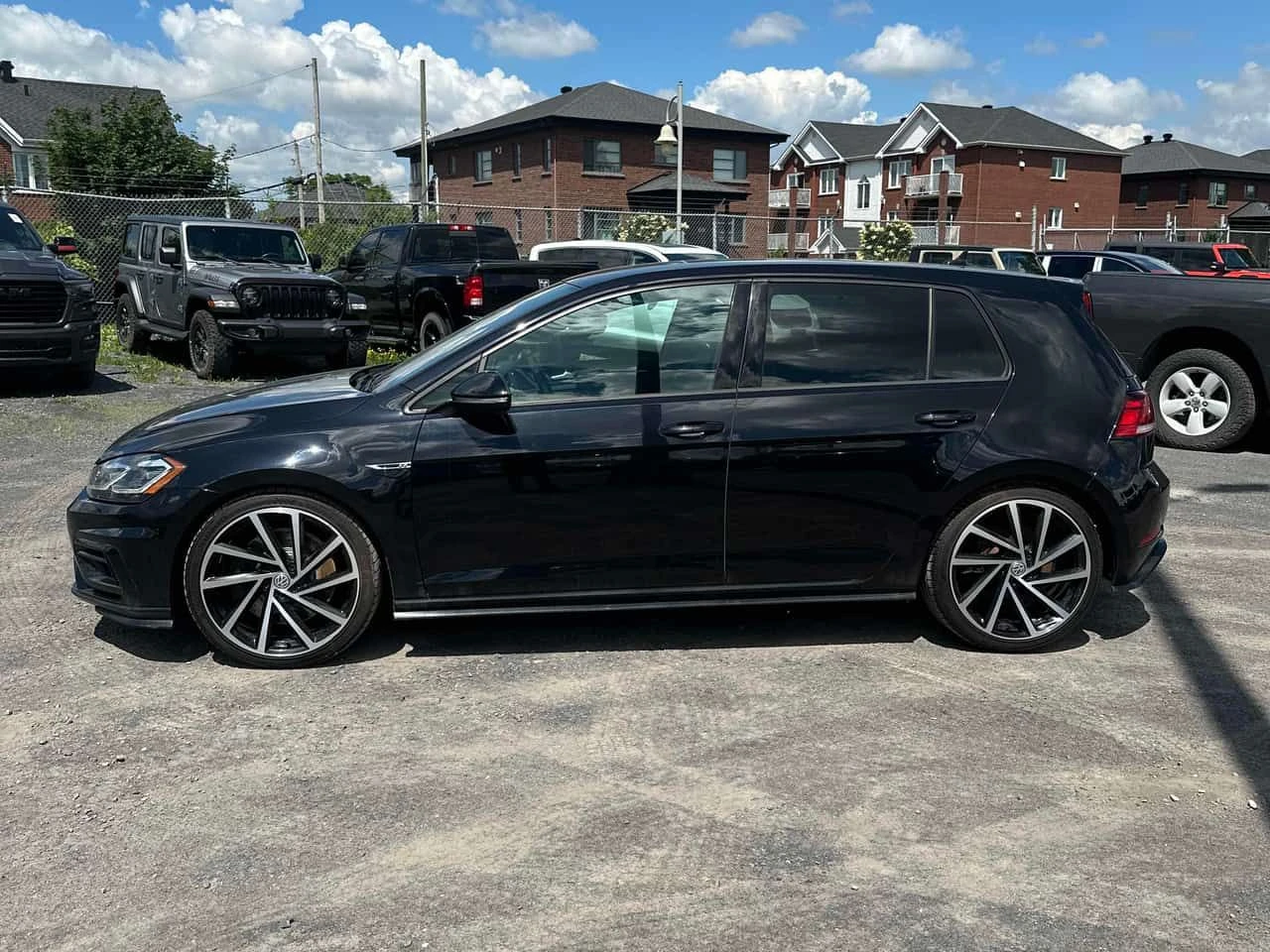 VW Golf R DSG  / CAMERA / FENDER / АВТОКРЕДИТ , снимка 2 - Автомобили и джипове - 55014597