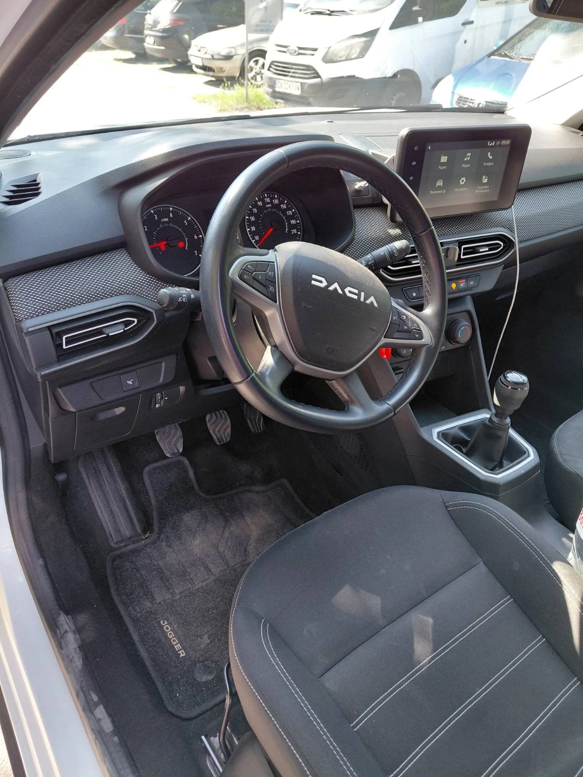 Dacia Jogger 1.0 TCe, снимка 4 - Автомобили и джипове - 55108636
